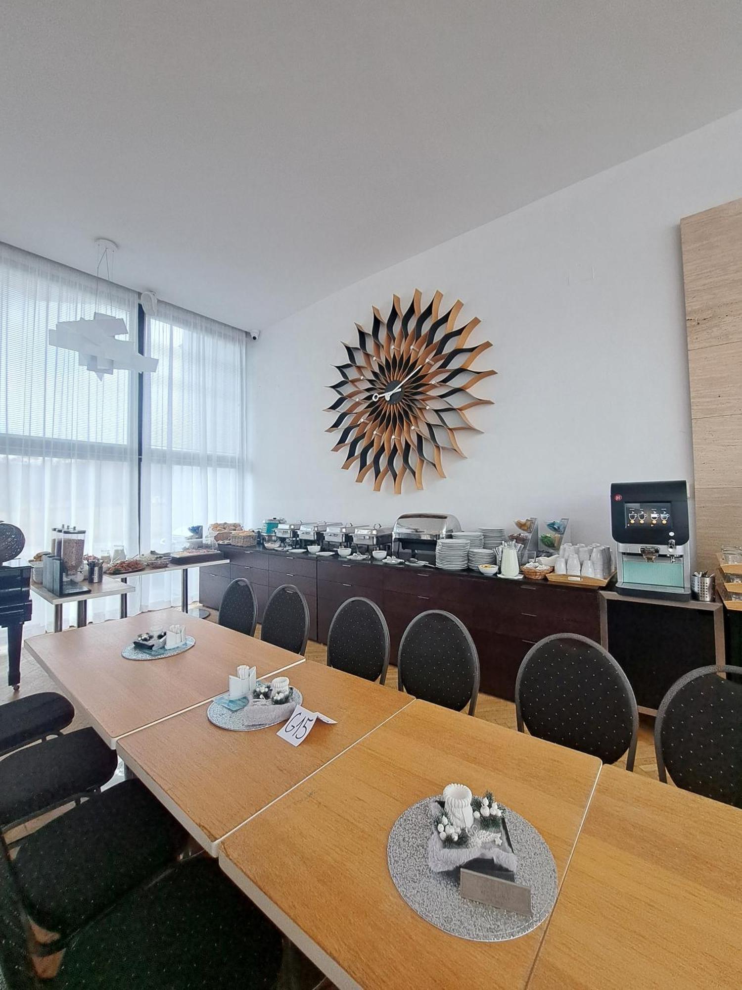 Wellness Hotel Orlik Kozarovice Extérieur photo